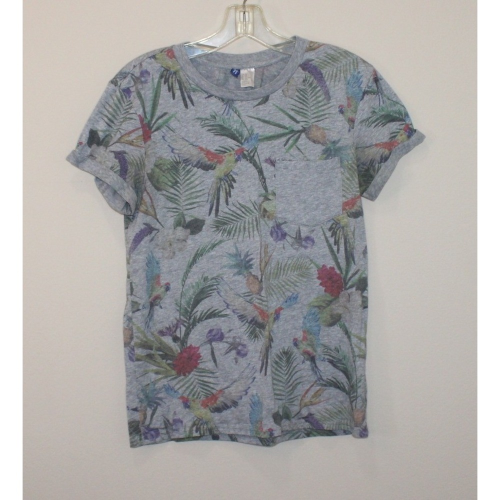 H&M Divided T-Shirt XS gray tropical bird palm print pocket short sleeve tee